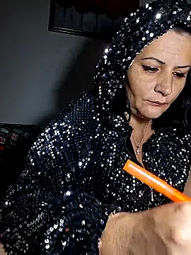 anaaamariaaaa online show from 12-20-25, 01:18