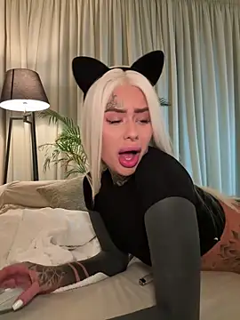 bambixboo online show from 11-16-25, 07:52