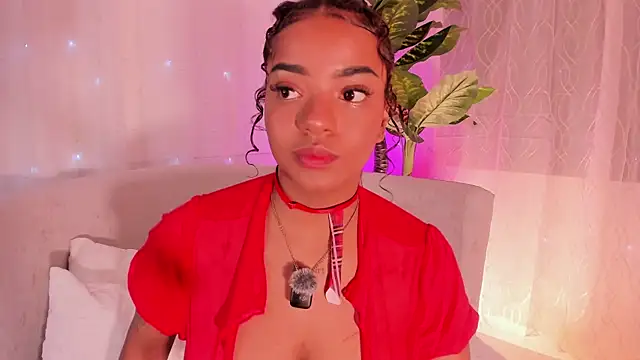 Snapshot of Iris_hott1 chatting on 10-11-25, 04:33 Iris hott1 online show from 10-11-25, 04:33