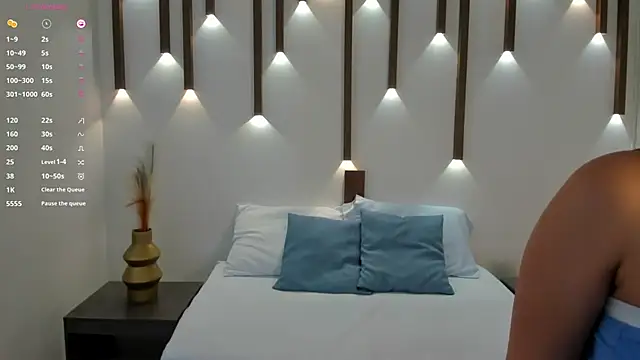 Snapshot of megan_cooper28 chatting on 03-12-25, 10:39 megan cooper28 online show from 03-12-25, 10:39