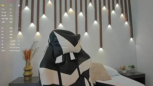 Snapshot of megan_cooper28 chatting on 10-09-25, 09:13 megan cooper28 online show from 10-09-25, 09:13