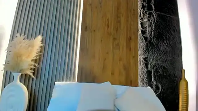 Snapshot of megan_cooper28 chatting on 10-23-25, 12:26 megan cooper28 online show from 10-23-25, 12:26