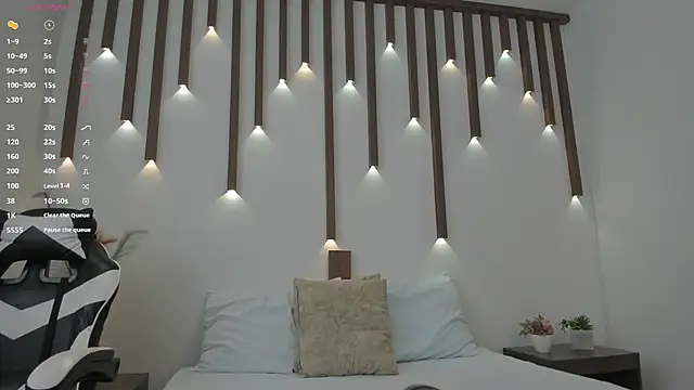 Snapshot of megan_cooper28 chatting on 11-22-25, 07:13 megan cooper28 online show from 11-22-25, 07:13