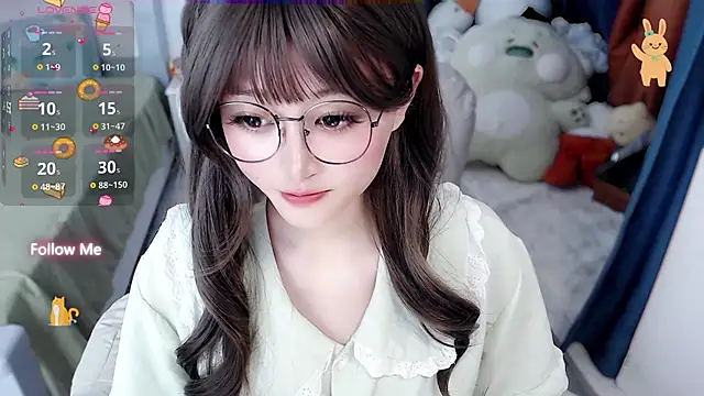 Snapshot of Sweet-18wanwan chatting on 05-20-26, 04:13 Sweet-18wanwan online show from 05-20-26, 04:13