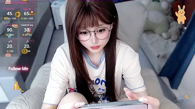 Snapshot of Sweet-18wanwan chatting on 06-06-26, 06:18 Sweet-18wanwan online show from 06-06-26, 06:18