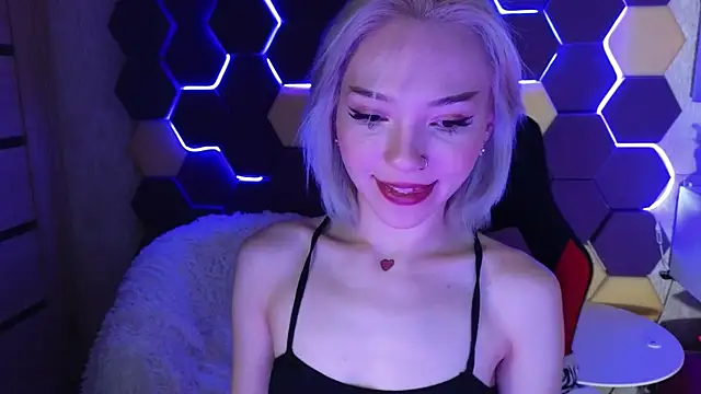 SandraBoyl online show from 01-17-25, 04:17