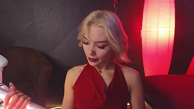 SandraBoyl online show from 02-25-25, 04:14