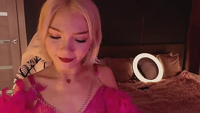 SandraBoyl online show from 03-15-25, 01:19