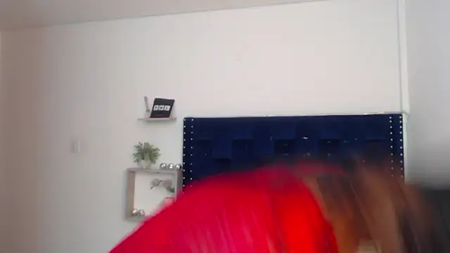 Snapshot of SaraApril_1 chatting on 02-08-25, 10:40 SaraApril 1 online show from 02-08-25, 10:40