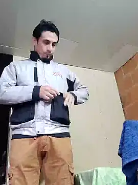 Snapshot of Rejy1992 chatting on 12-31-24, 11:42 Rejy1992 online show from 12-31-24, 11:42