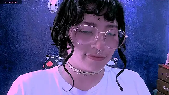 Snapshot of NinaYellow chatting on 05-08-26, 02:11 NinaYellow online show from 05-08-26, 02:11