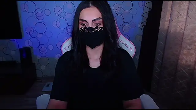 Snapshot of __Yasmina__ chatting on 10-17-25, 06:16   Yasmina   online show from 10-17-25, 06:16