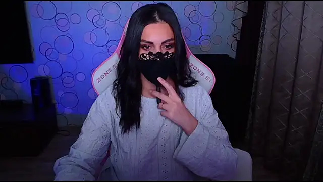 Snapshot of __Yasmina__ chatting on 10-24-25, 03:03   Yasmina   online show from 10-24-25, 03:03