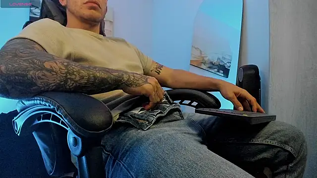 LucianSinclair online show from 01-16-25, 03:23