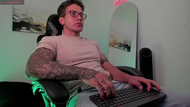 LucianSinclair online show from 01-24-25, 12:42