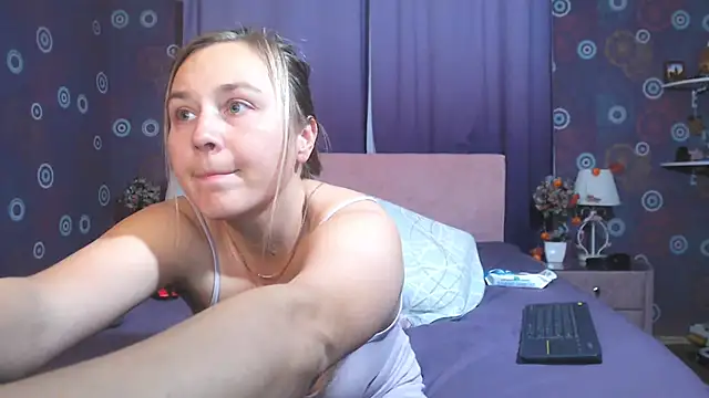 SquirtyAlice online show from 11-07-25, 08:53