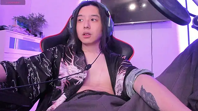 wexlee7 online show from 11-04-25, 12:54