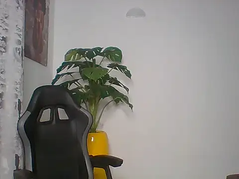 Snapshot of rosey_cheeks chatting on 04-10-26, 01:33 rosey cheeks online show from 04-10-26, 01:33