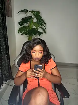 Snapshot of rosey_cheeks chatting on 04-18-26, 06:01 rosey cheeks online show from 04-18-26, 06:01