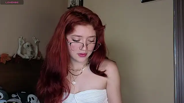 Snapshot of Ivanna_Diamon chatting on 10-26-25, 05:19 Ivanna Diamon online show from 10-26-25, 05:19