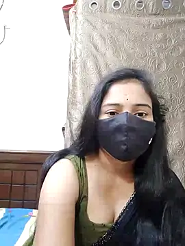 Snapshot of Keerthi-Telugu chatting on 06-18-26, 04:13 Keerthi-Telugu online show from 06-18-26, 04:13