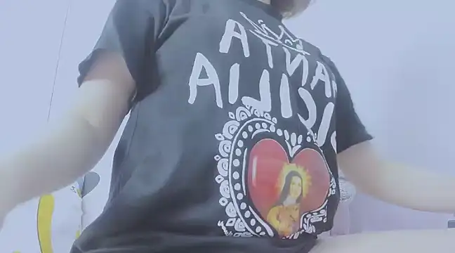 Linh diudang online show from 03-14-25, 03:04