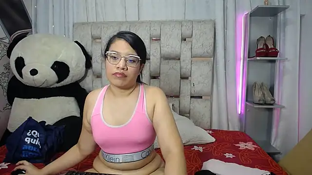 KEYRA-MILLER- online show from 11-30-25, 02:15