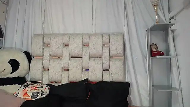 KEYRA-MILLER- online show from 03-27-26, 01:44