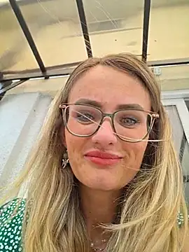 hotjessyca online show from 06-18-26, 09:14