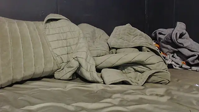 Dogz n daugthers online show from 01-20-25, 09:11