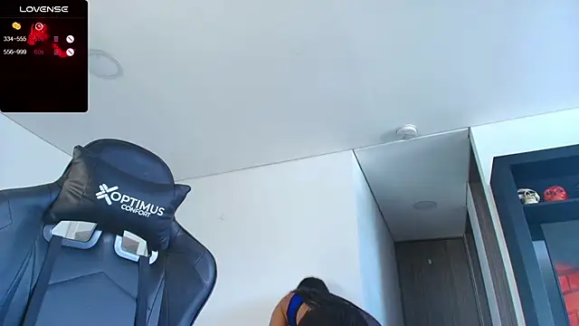 Snapshot of Pamela-fit chatting on 02-05-25, 11:17 Pamela-fit online show from 02-05-25, 11:17