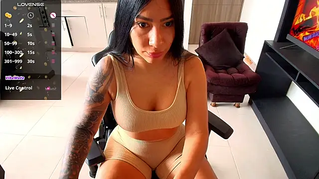 Pamela-fit online show from 05-18-26, 07:41