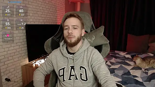 Snapshot of LeoPaulini chatting on 12-23-24, 12:52 LeoPaulini online show from 12-23-24, 12:52