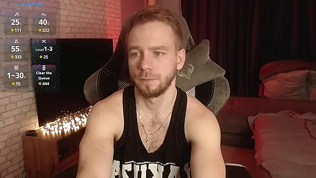 Snapshot of LeoPaulini chatting on 03-21-25, 08:17 LeoPaulini online show from 03-21-25, 08:17