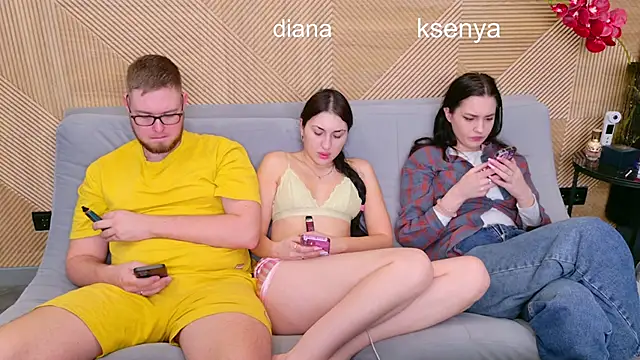 Ksenny online show from 03-25-26, 05:02