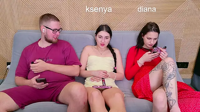 Ksenny online show from 05-15-26, 06:42