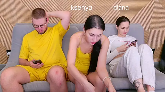 Ksenny online show from 06-14-26, 06:48