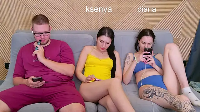 Ksenny online show from 06-18-26, 09:14