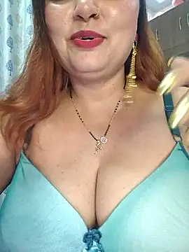 Snapshot of Dianaa9 chatting on 04-29-26, 05:17 Dianaa9 online show from 04-29-26, 05:17
