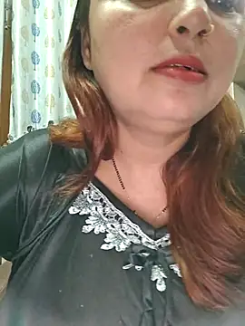 Snapshot of Dianaa9 chatting on 05-03-26, 05:13 Dianaa9 online show from 05-03-26, 05:13