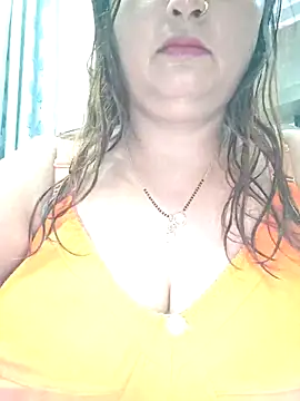 Snapshot of Dianaa9 chatting on 05-26-26, 07:04 Dianaa9 online show from 05-26-26, 07:04