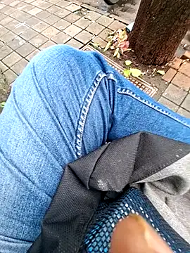 Snapshot of Exhibitionist1508 chatting on 09-21-25, 05:20 Exhibitionist1508 online show from 09-21-25, 05:20