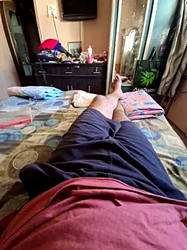 Snapshot of Exhibitionist1508 chatting on 12-20-25, 04:08 Exhibitionist1508 online show from 12-20-25, 04:08