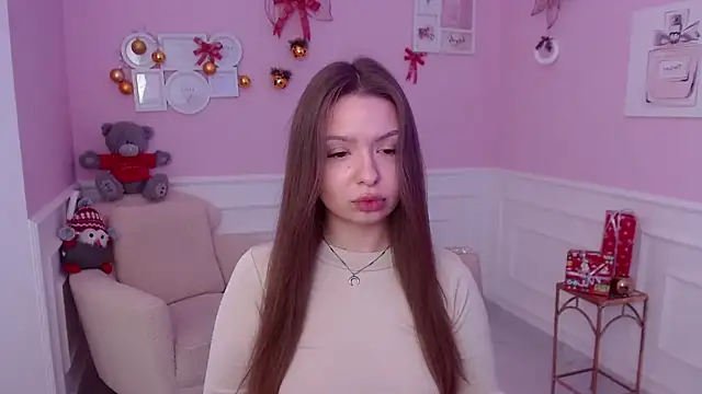 LucySkilar online show from 12-31-24, 05:33