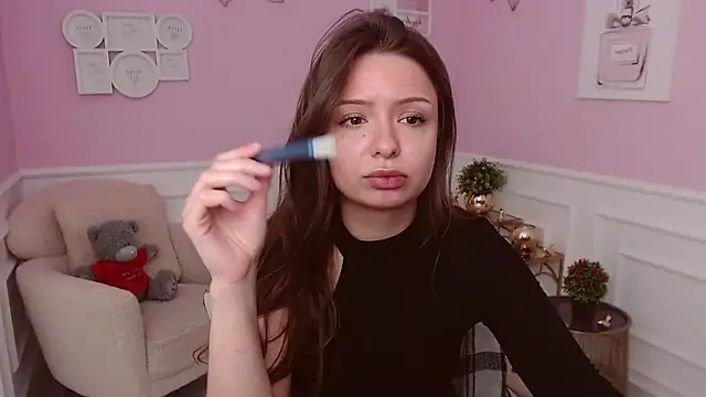LucySkilar online show from 06-22-26, 04:20
