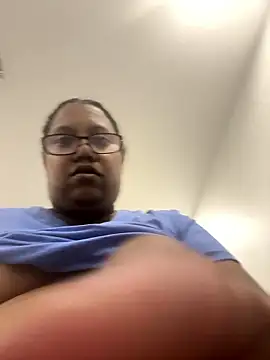 ebonyred online show from 06-05-26, 04:02