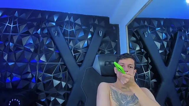 AgarEvans online show from 03-25-26, 05:35