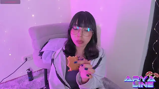 arysUwU online show from 05-28-26, 01:47