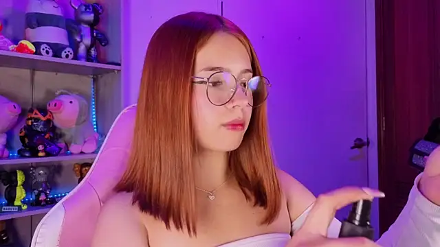 EmilyMiller  online show from 01-17-26, 05:05