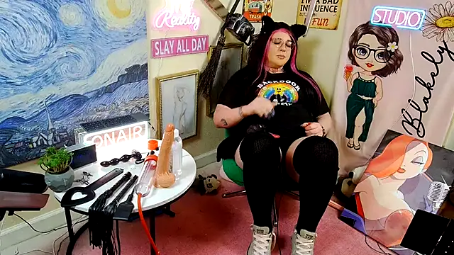 Blakelytgirl online show from 04-18-26, 05:44